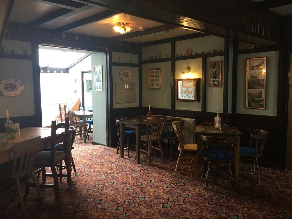 The Bugle Inn エクステリア 写真
